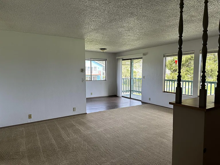 618 N Ocosta St — Photo 5