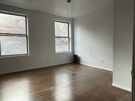 5th image of 723 Saint Nicholas Ave #21S