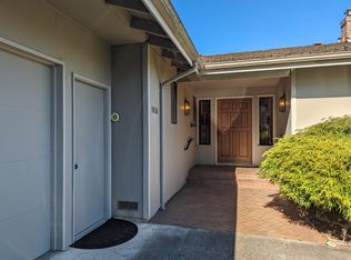 9830 Cherry St, Edmonds, WA 98020