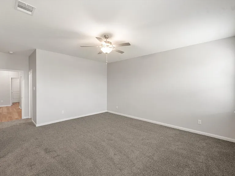 4004 Millau Ln — Photo 23