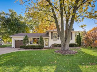 30W165 Allister Ln, Naperville, IL