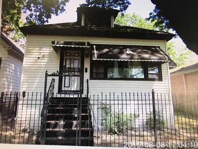 12617 S Lowe Ave photo 1