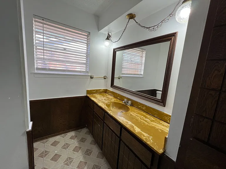 1017 S Neptune Rd — Photo 28