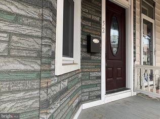 52 E High St, Womelsdorf, PA 19567