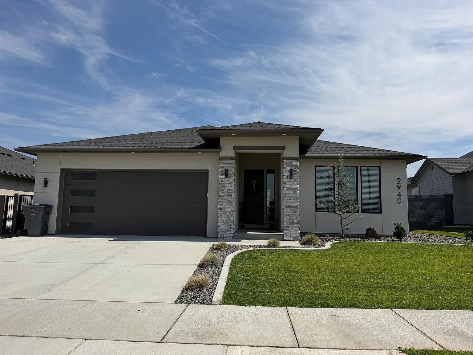 3 bed, 1800 sqft, $2,999 — Photo 2