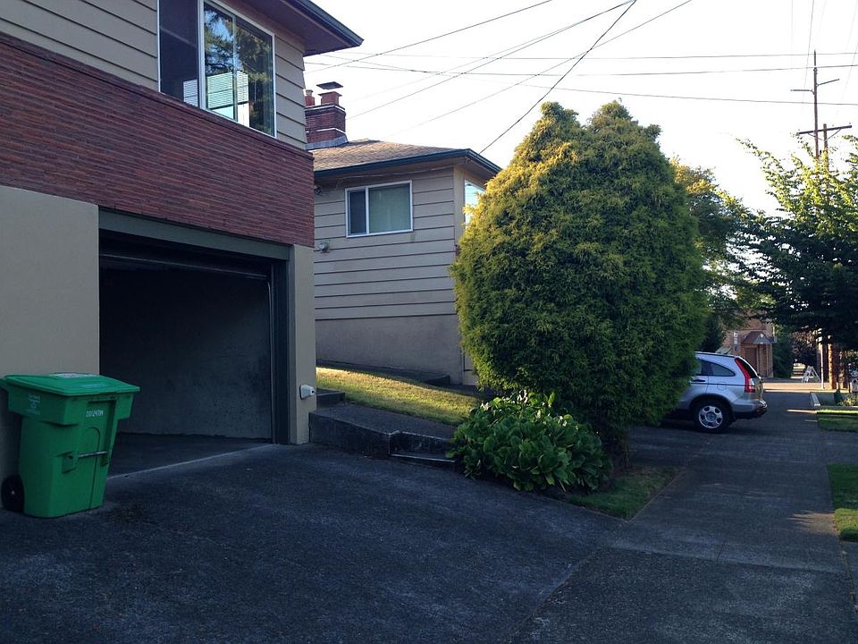 2nd image of 2719-2721 SE 41st Ave