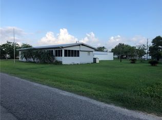 1312 W Monroe Ave, Port O Connor, TX 77982