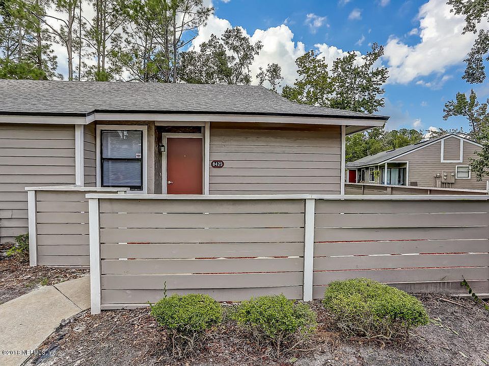 1st image of 8425 Long Meadow Cir N