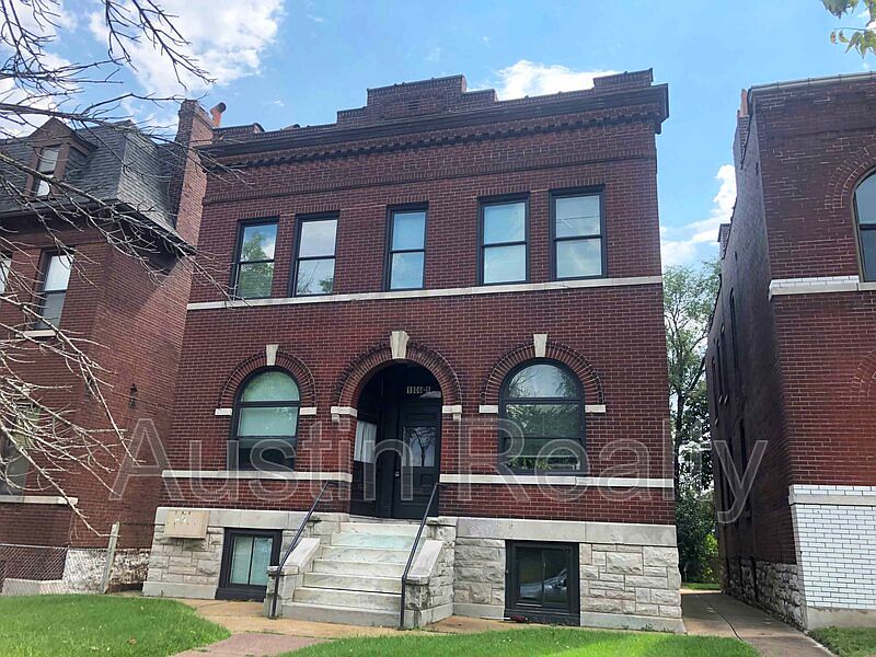 1st image of 1806 Allen Ave Floor 2