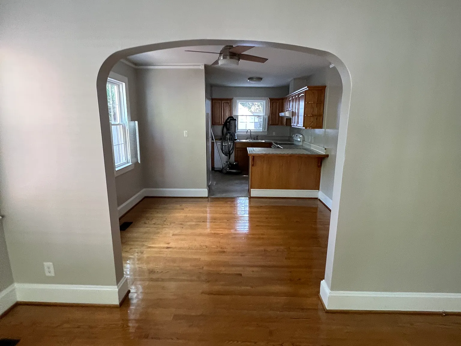 3 bed, 1063 sqft, $2,250 — Photo 4