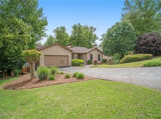 2262 Belle Vista Ct, Marietta, GA 30062
