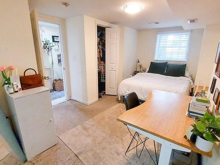 2719 Ontario Rd NW — Photo 12