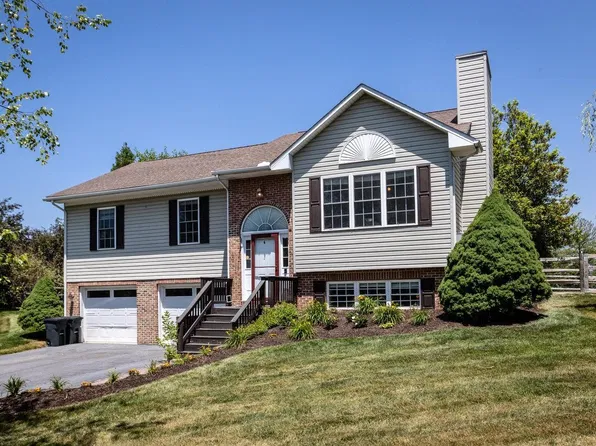 3251 Lanier Ln, Mc Gaheysville, VA 22840