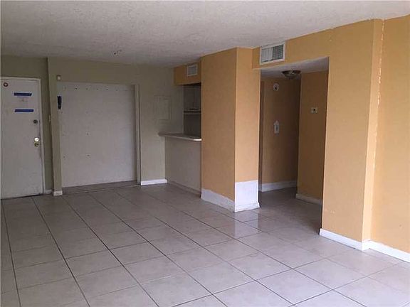 5th image of 8860 Fontainebleau Blvd APT 308