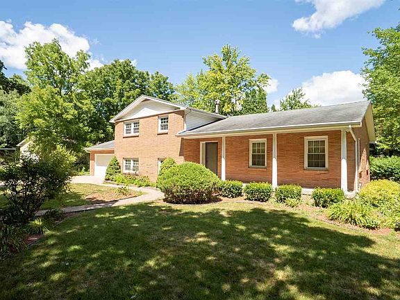 2nd image of 3700 Moorland Dr
