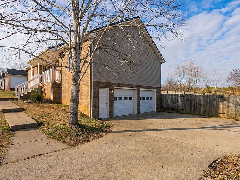 1307 Gip Manning Rd — Photo 4