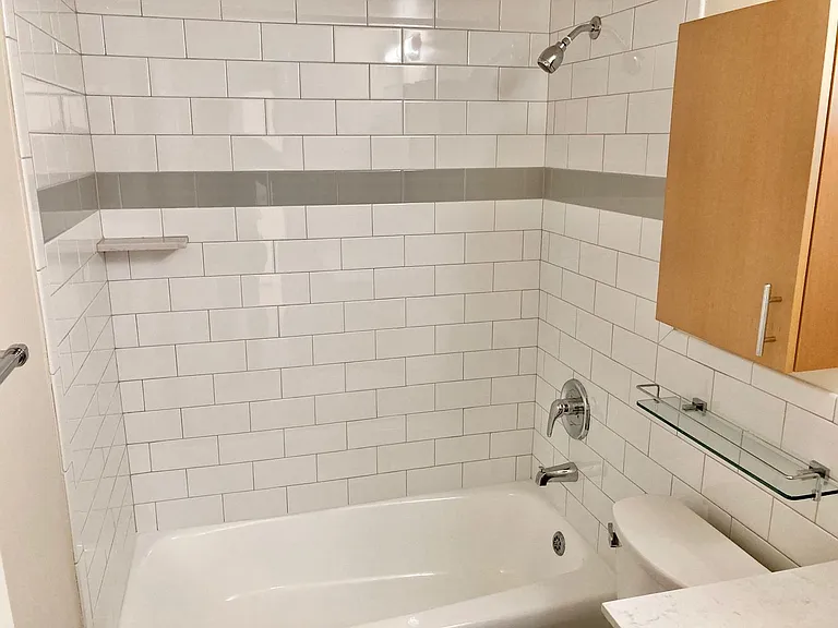 1255 New Hampshire Ave NW — Photo 81