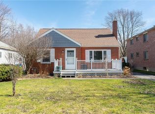 327 Westfield Rd N, Amherst, NY 14226