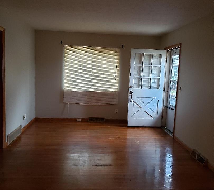 1st image of 565 West Ave APT 14
