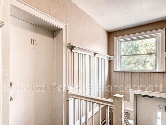 4th image of 1356 N Pearl St APT 111