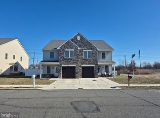 13489 Damar Dr, Philadelphia, PA 19116