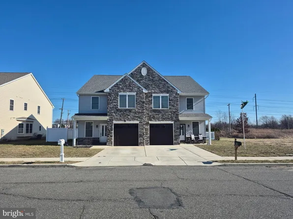 13485 Damar Dr, Philadelphia, PA 19116