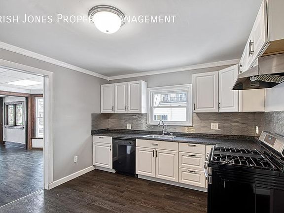 5th image of 172 Altruria St APT 1