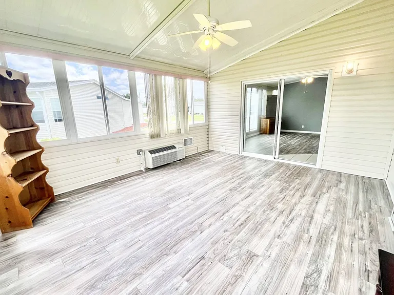 5498 Crane Feather Dr — Photo 35