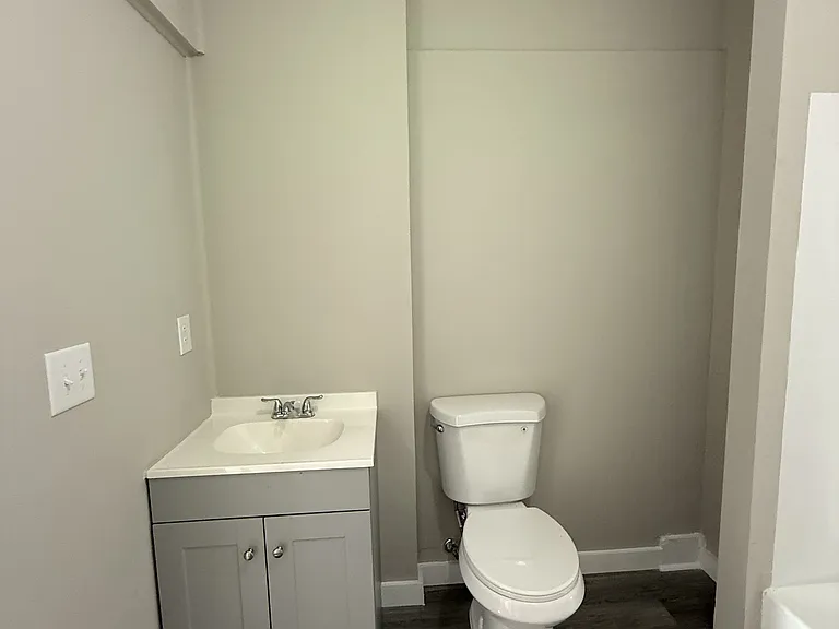 412 Bryant St — Photo 7