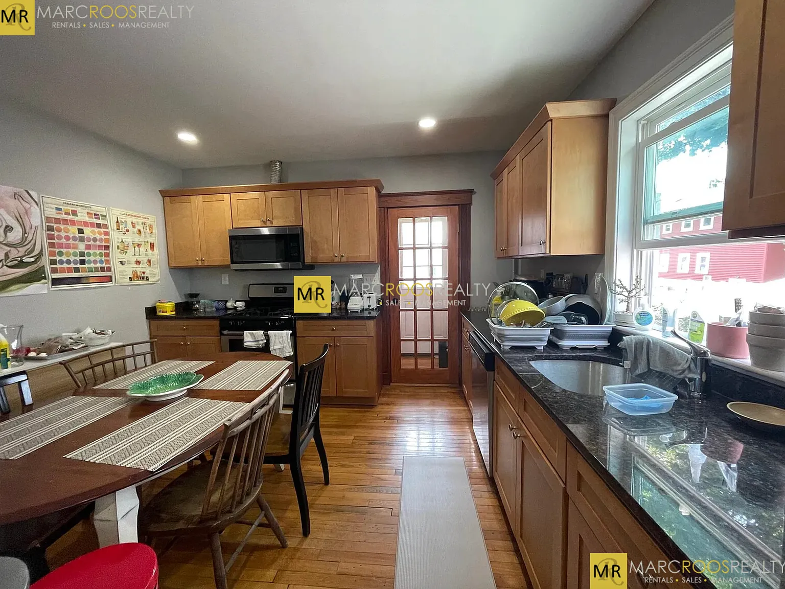 4 bed, 2000 sqft, $4,050 — Photo 3