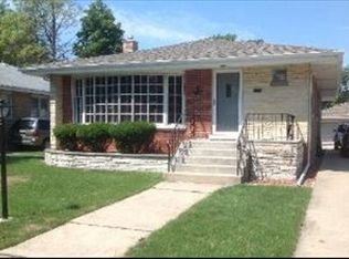 10132 S Lawrence Ct, Oak Lawn, IL 60453