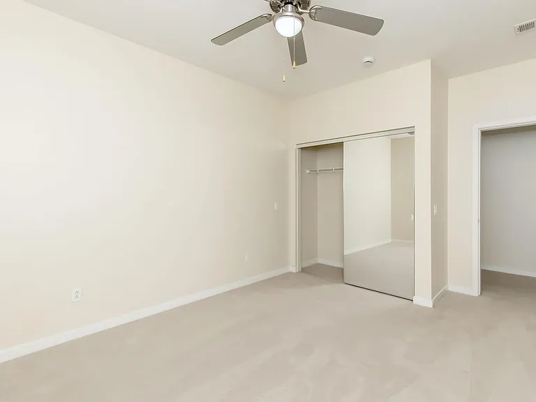 Vineyards at Palm Desert Apartment Homes — Photo 83