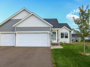 504 Bluebird Ct NW, Isanti, MN 55040