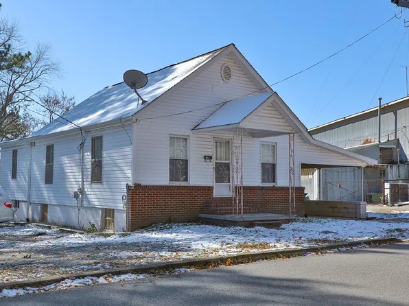 219 Rebecca St, Martin, TN 38237