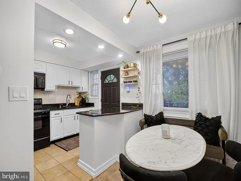 4334 Martin Luther King Jr Ave SW — Photo 13