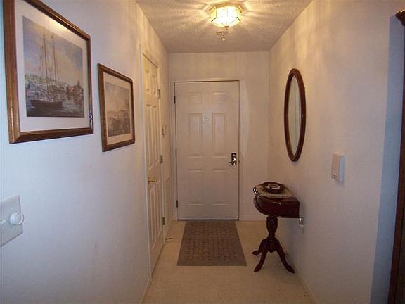 4th image of Lillian Ln