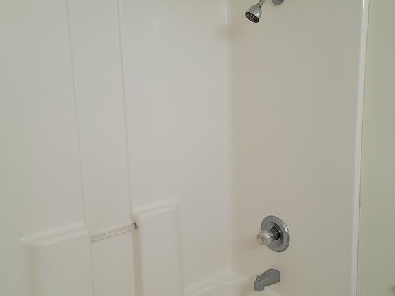 5th image of 42 Village Ct #42