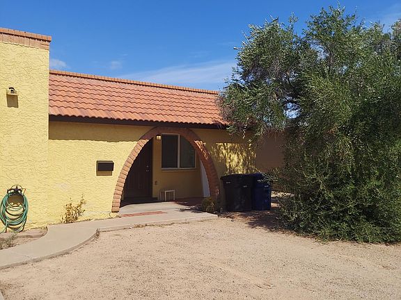 Front entrance to Unit 2