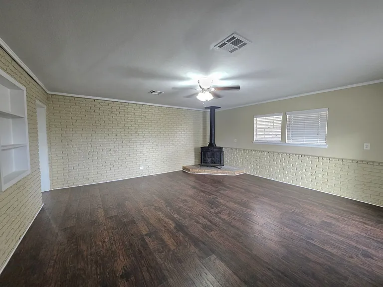 5219 Goodland Dr — Photo 4