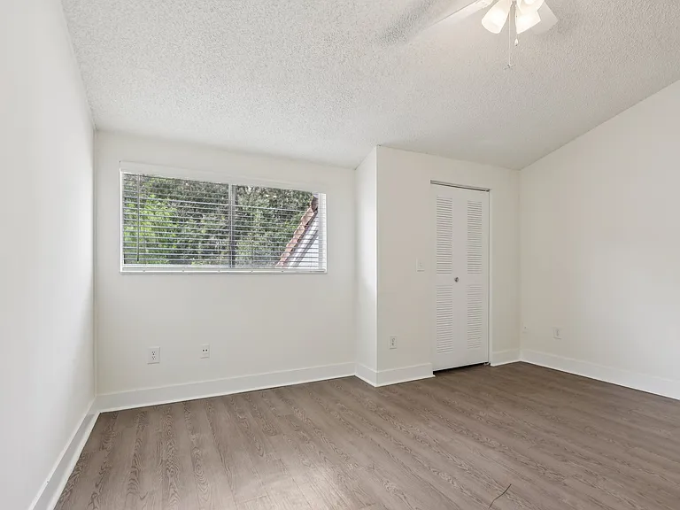 Windsor Castle Townhome Community — Photo 110