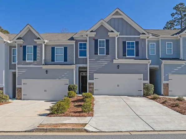 736 Woodstock Grove Dr, Woodstock, GA 30188