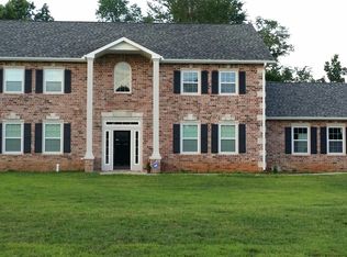 204 Silverwood Ln, Joplin, MO 64801