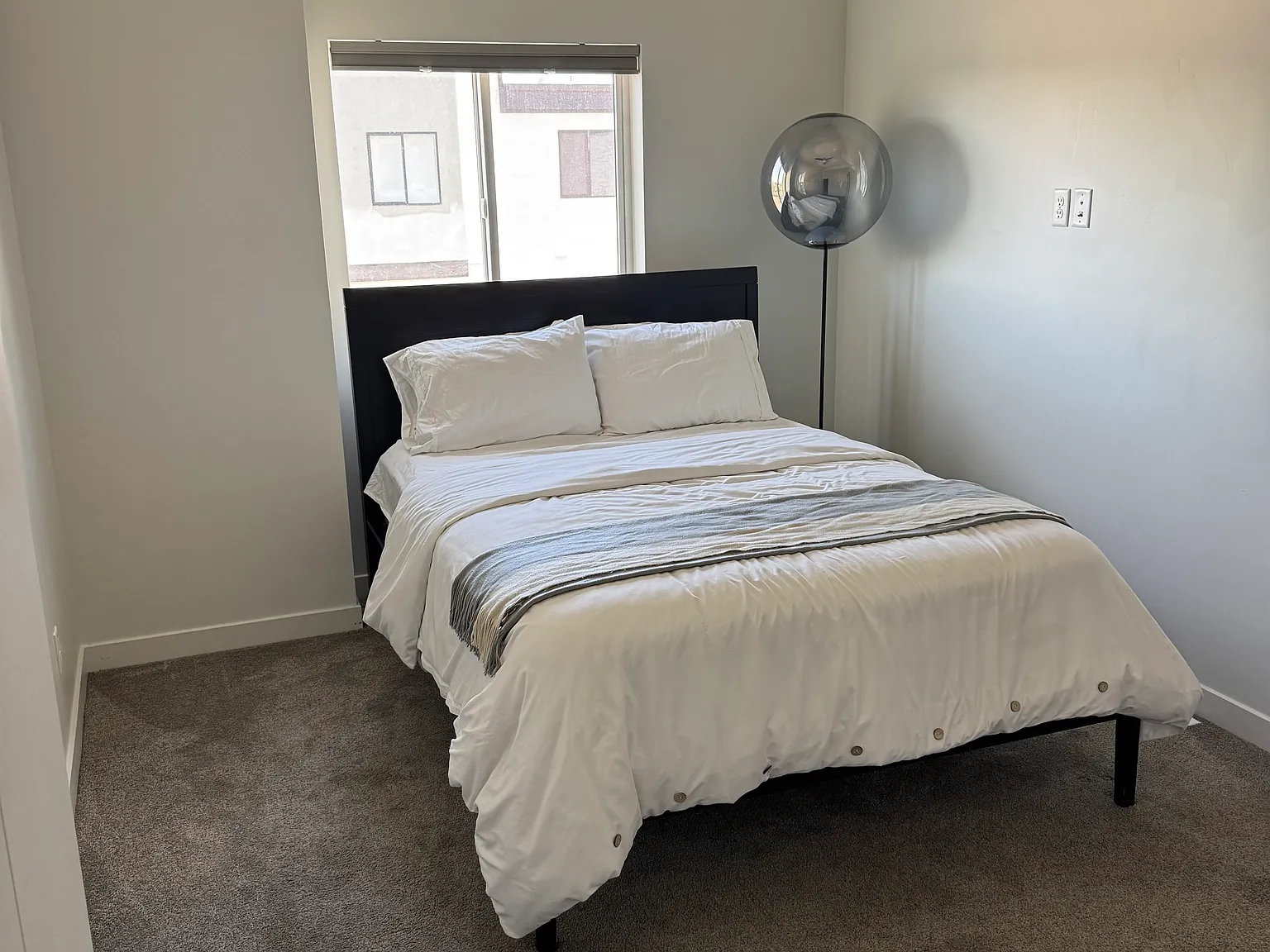 2 bed, 1850 sqft, $1,100 — Photo 2