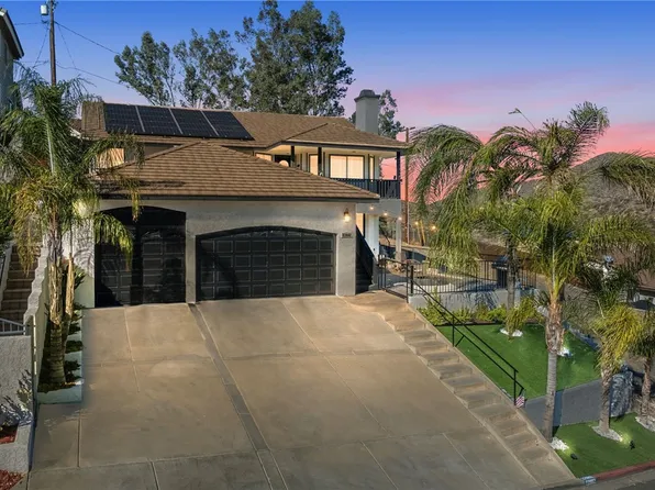 22882 Giant Fir Pl, Canyon Lake, CA 92587