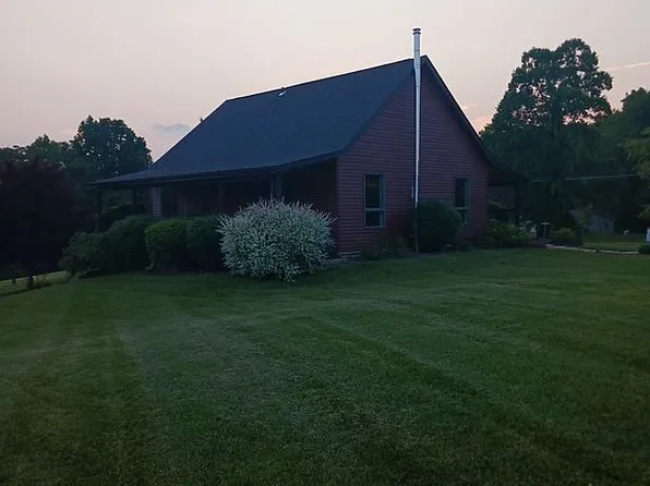 200 Valley View Dr, Butler, PA 16002