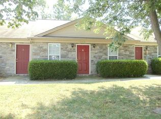 228 Landings Dr, Frankfort, KY 40601