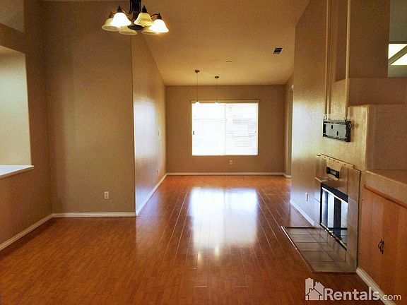 5th image of 31599 Granville Dr
