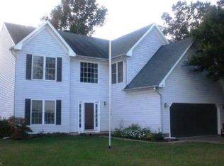 35 Locksley Dr, Hampton, VA 23666
