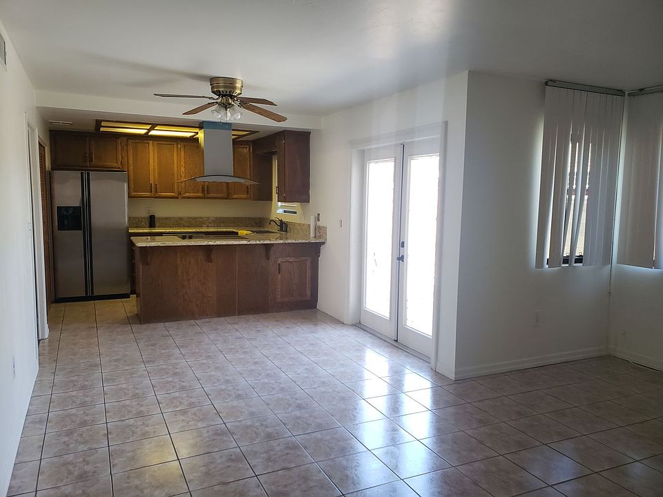 1st image of 783 Mulberry Ln