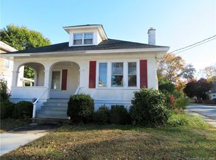 52 Sherman St, New London, CT 06320